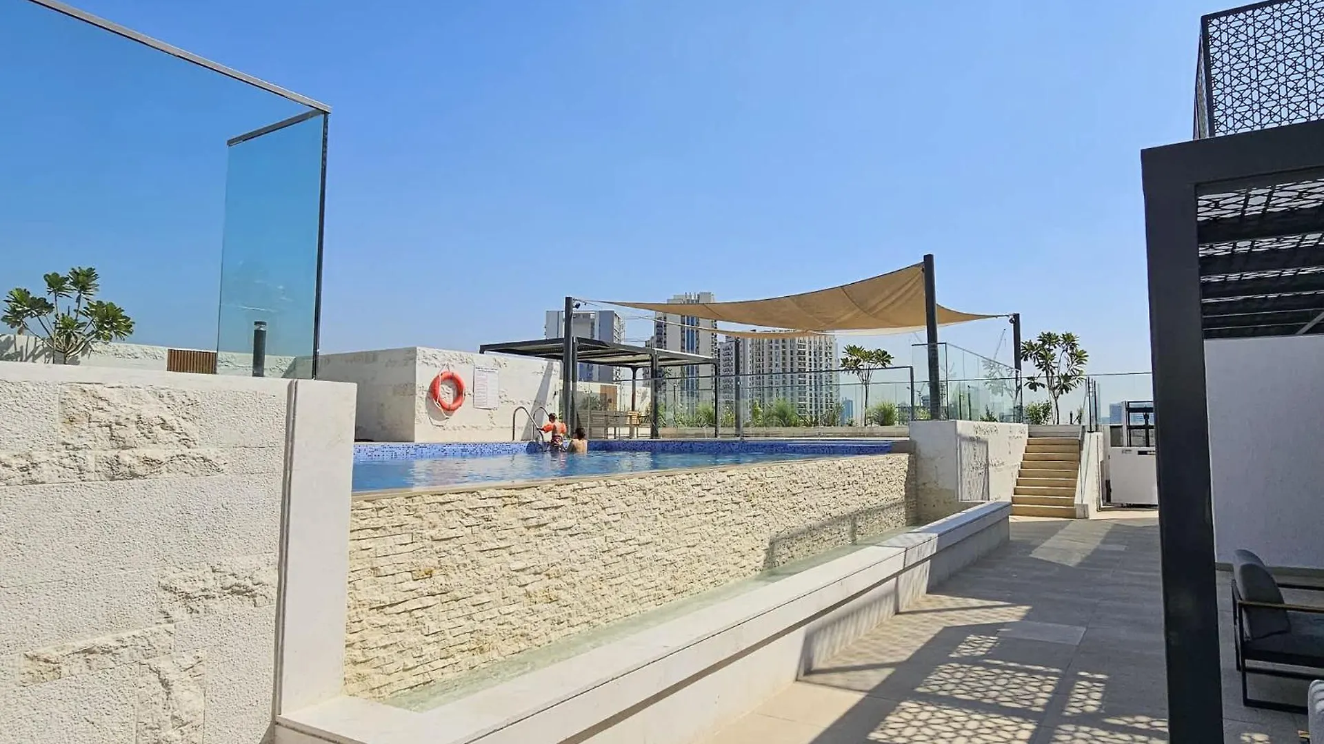 Studio That Sleeps 2 And Near Circle Mall And Five, Jvc Dubai Apartment